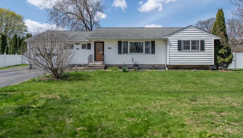 Unit for sale at 15 Simmons Drive, Saugerties, NY 12477