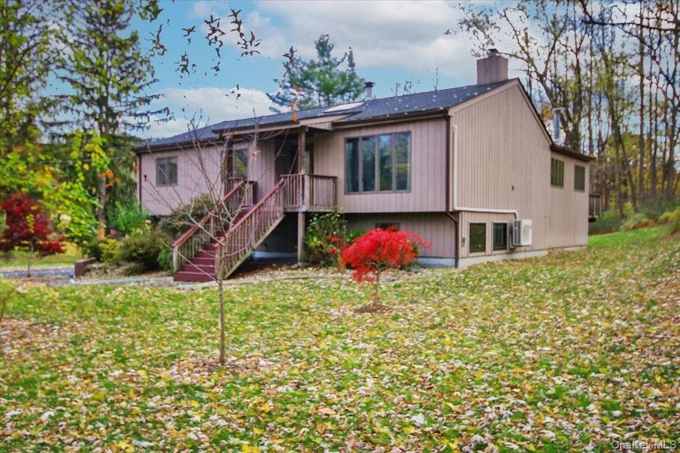 Unit for sale at 102 Old Post Road, Newburgh (Town), NY 12542