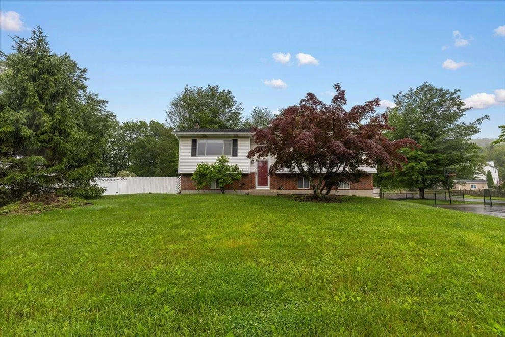 Unit for sale at 76 Maureen Drive, Wawayanda, NY 10940