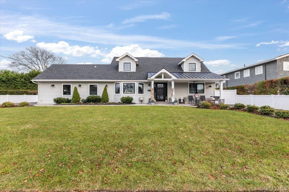 Unit for sale at 320 Clearview Lane, Oyster Bay, NY 11758