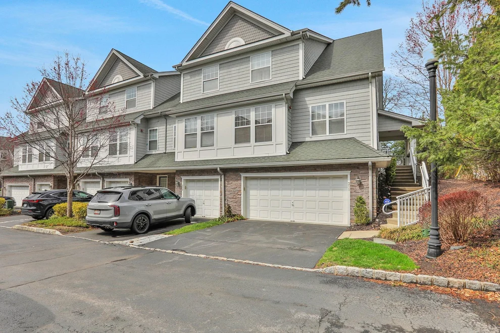 Unit for sale at 311 Bridgeview Drive, Poughkeepsie, NY 12601