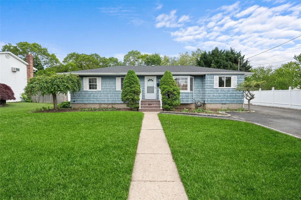 Unit for sale at 146 Geneva Street, Islip, NY 11706