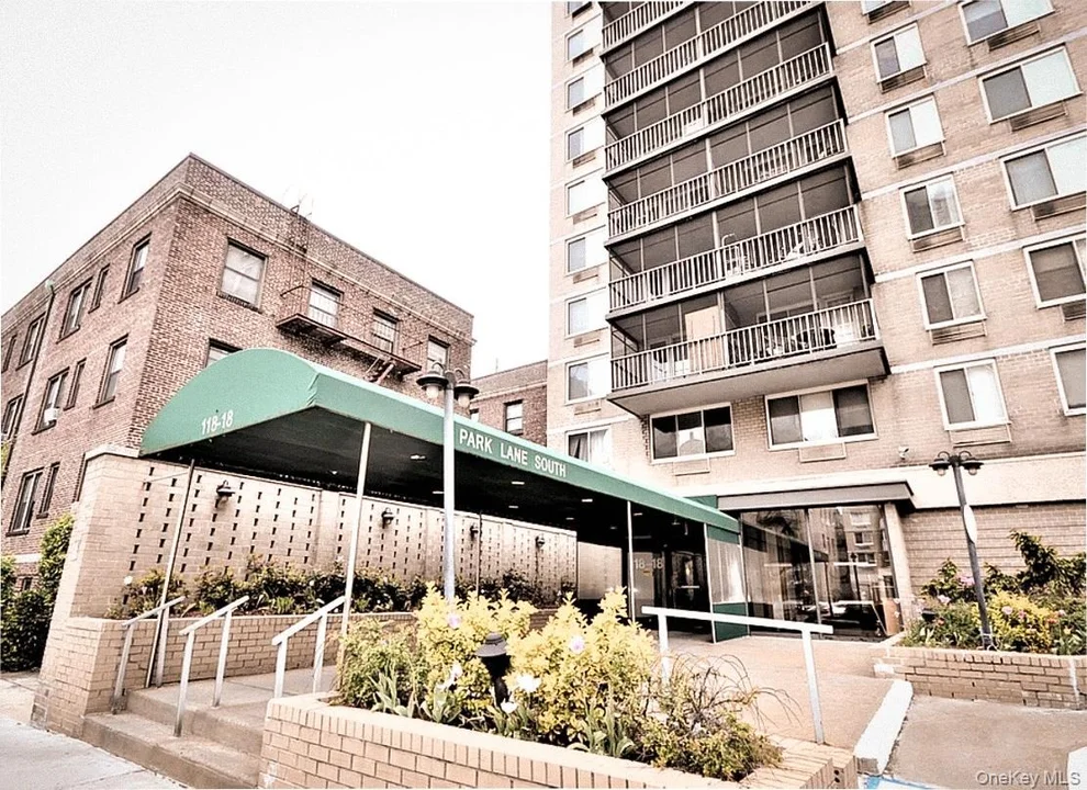 Unit for sale at 11818 Union Turnpike, New York, NY 11415