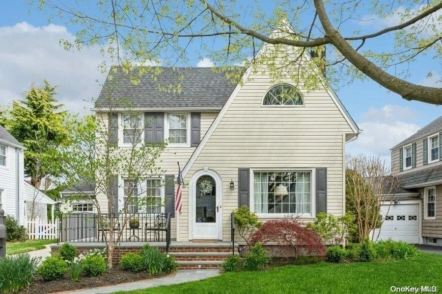 Unit for sale at 178 Elton Rd., Hempstead, NY 11530