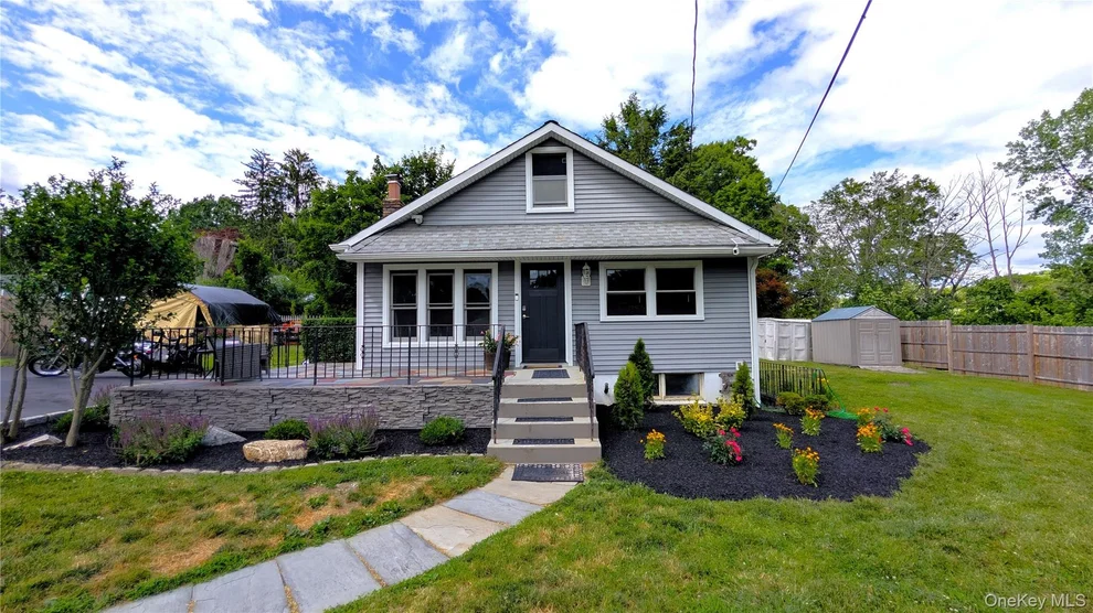 Unit for sale at 26 Roslyn Road, Kent, NY 10512