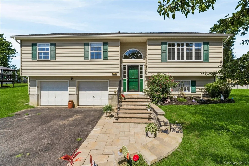 Unit for sale at 17 Princeton Drive, Montgomery, NY 12586