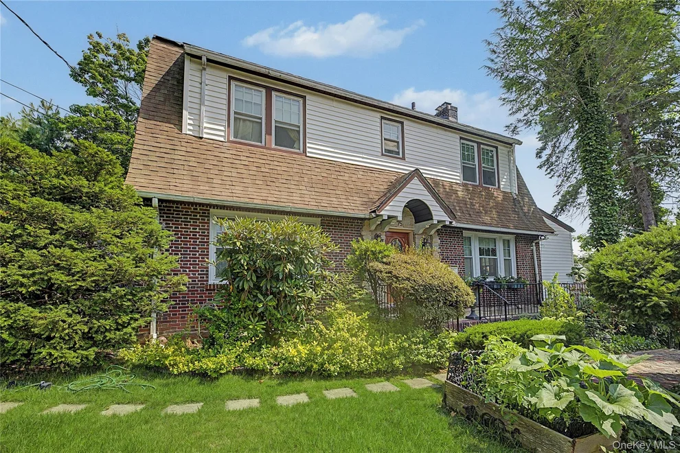 Unit for sale at 75 Sycamore Avenue, Mount Vernon, NY 10553