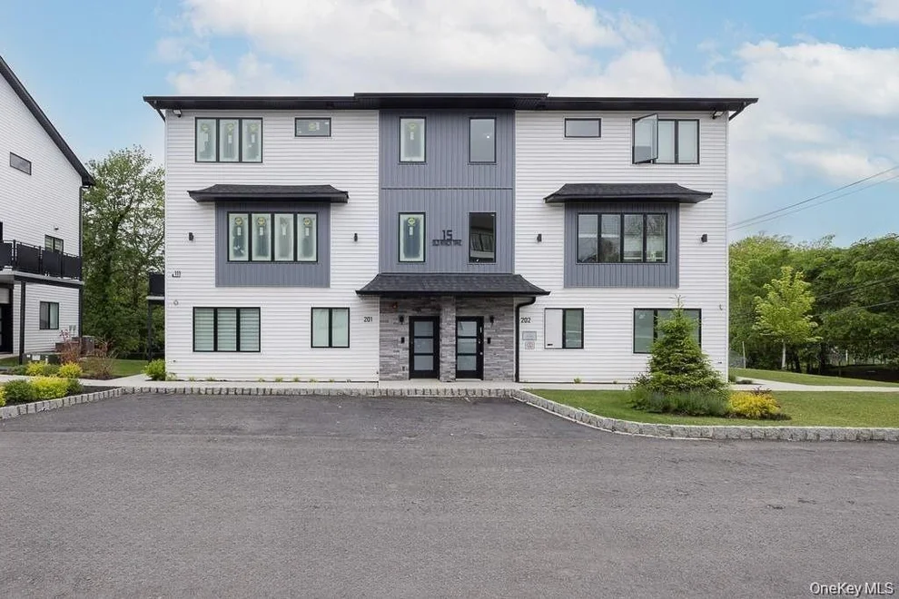 Unit for sale at 15 Old Nyack Turnpike, Ramapo, NY 10952