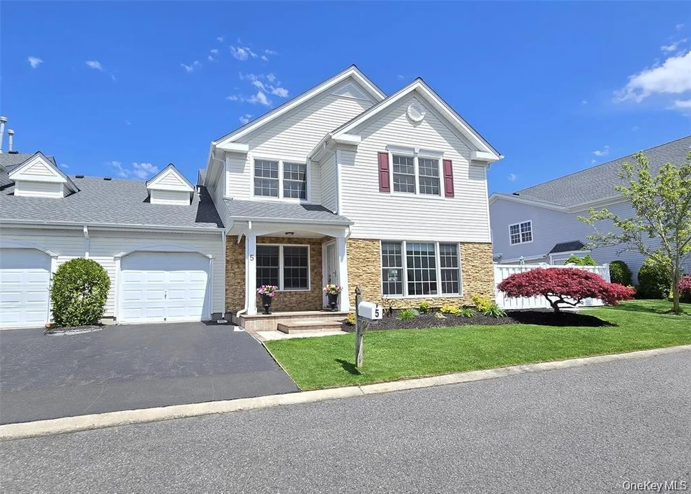 Unit for sale at 5 Charley Lane, Brookhaven, NY 11953
