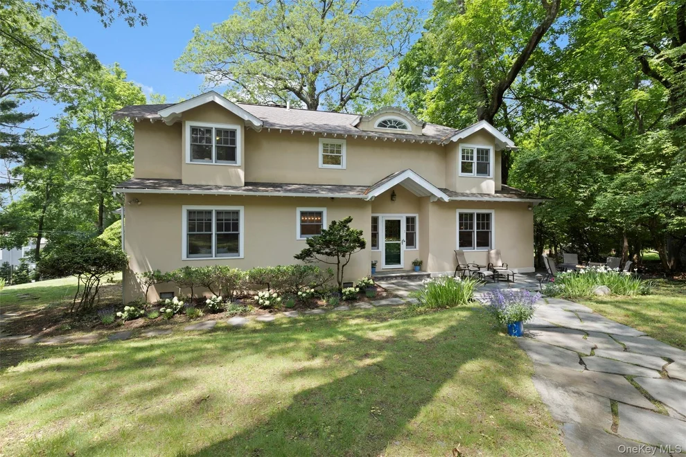 Unit for sale at 7 Ravine Drive, Greenburgh, NY 10706