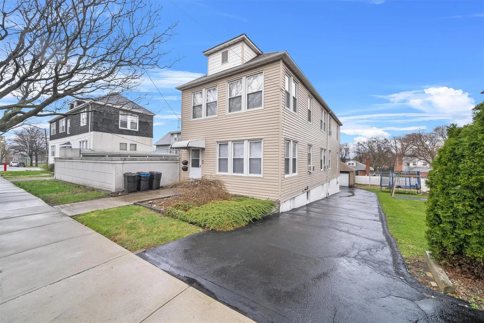 Unit for sale at 1036 Hollywood Avenue, New York, NY 10465