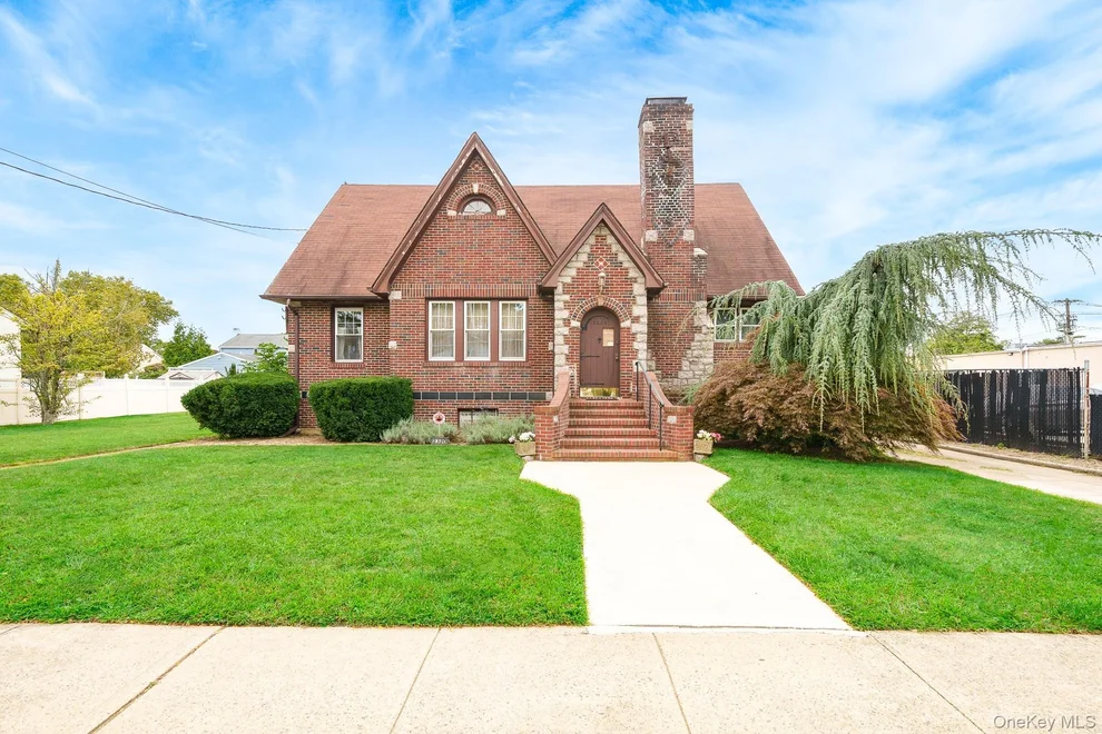 Unit for sale at 2320 Woodland Avenue, Hempstead, NY 11793