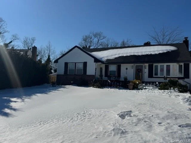 Unit for sale at 692 Woodside Drive, Hempstead, NY 11793