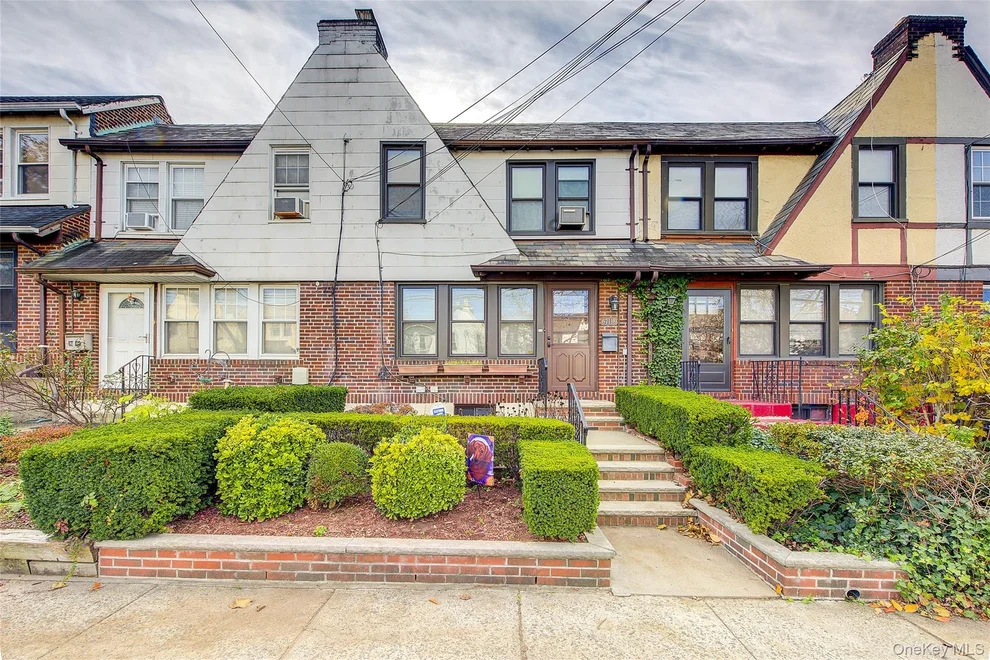 Unit for sale at 67-118 Dartmouth Street, New York, NY 11375