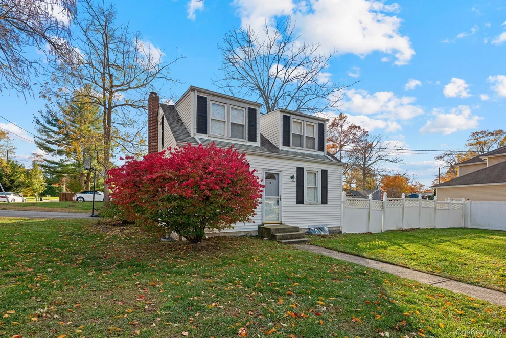 Unit for sale at 28 Woodland Drive, Smithtown, NY 11754