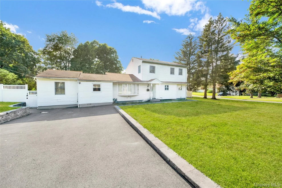 Unit for sale at 25 Beech Street, Clarkstown, NY 10954