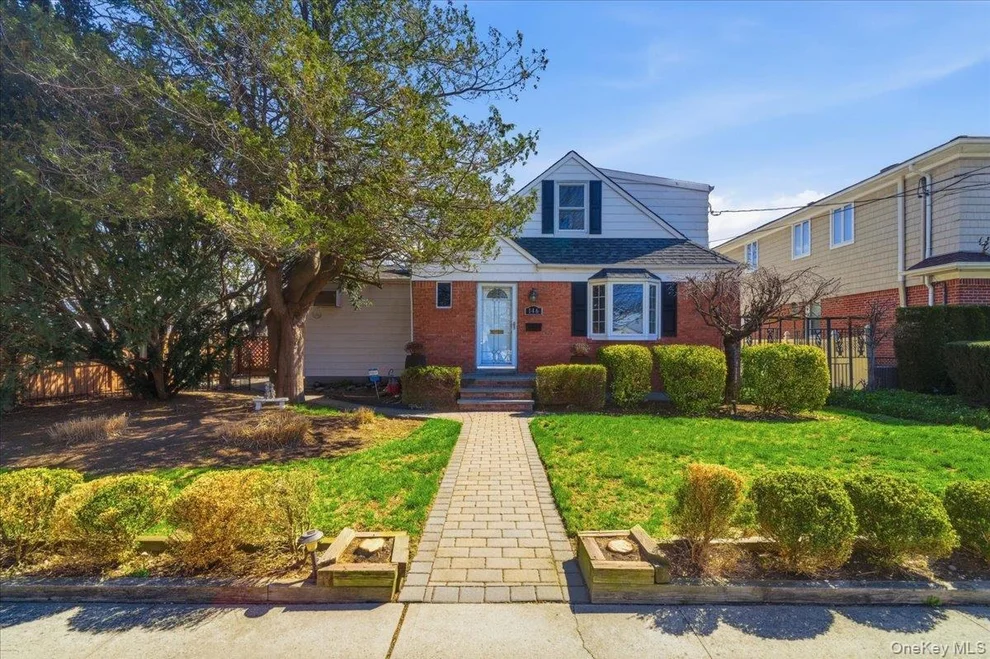 Unit for sale at 146 Caroline Avenue, Hempstead, NY 11530
