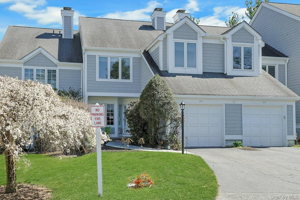 Unit for sale at 36 Oakcrest Lane, Greenburgh, NY 10706