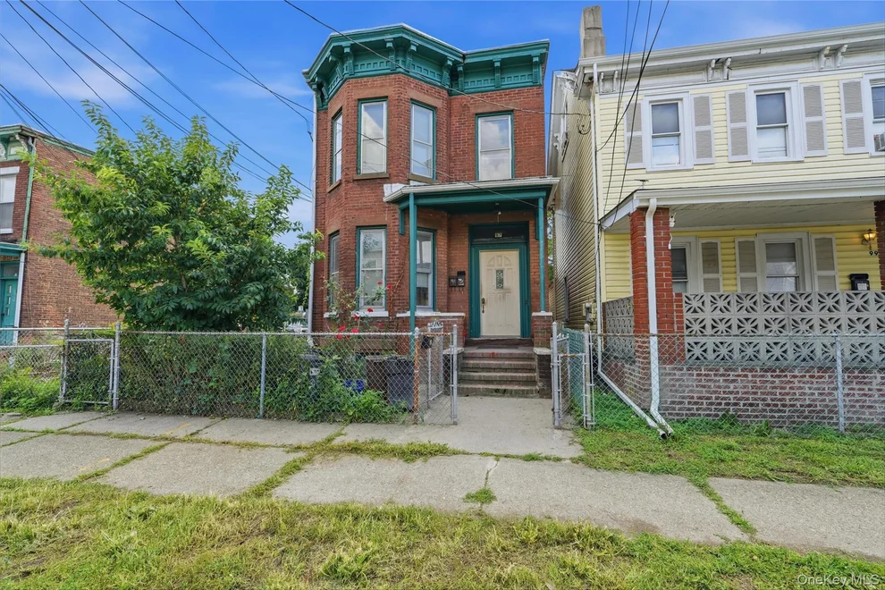 Unit for sale at 97 Courtney Avenue, Newburgh (City), NY 12550