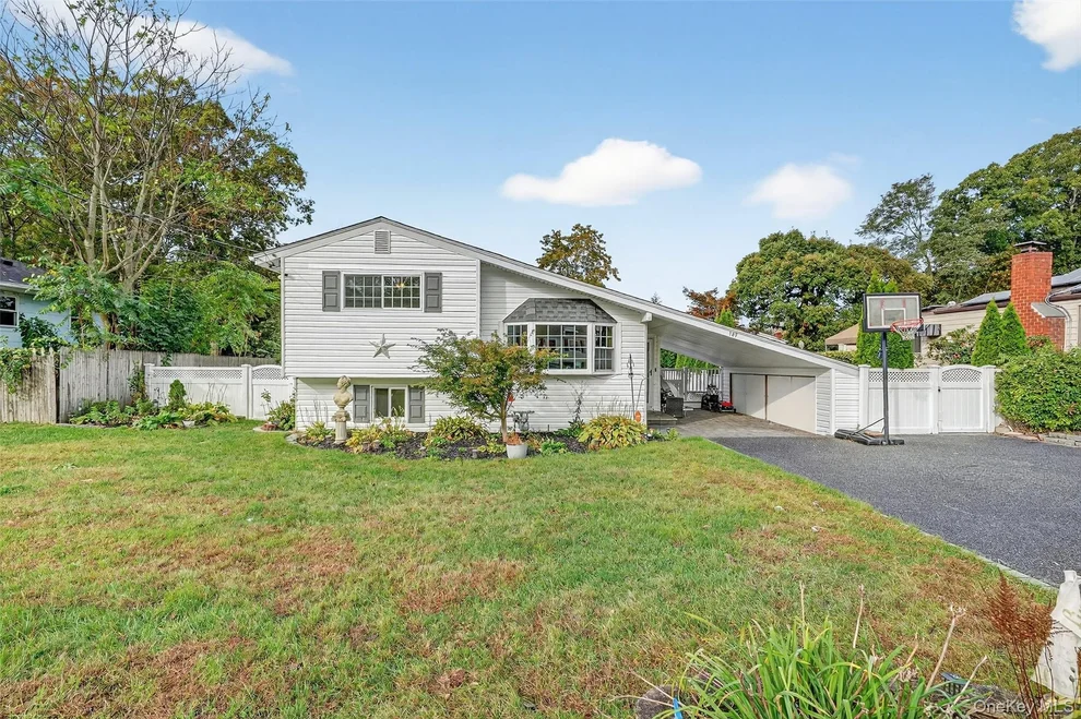 Unit for sale at 149 Tudor Road, Brookhaven, NY 11720