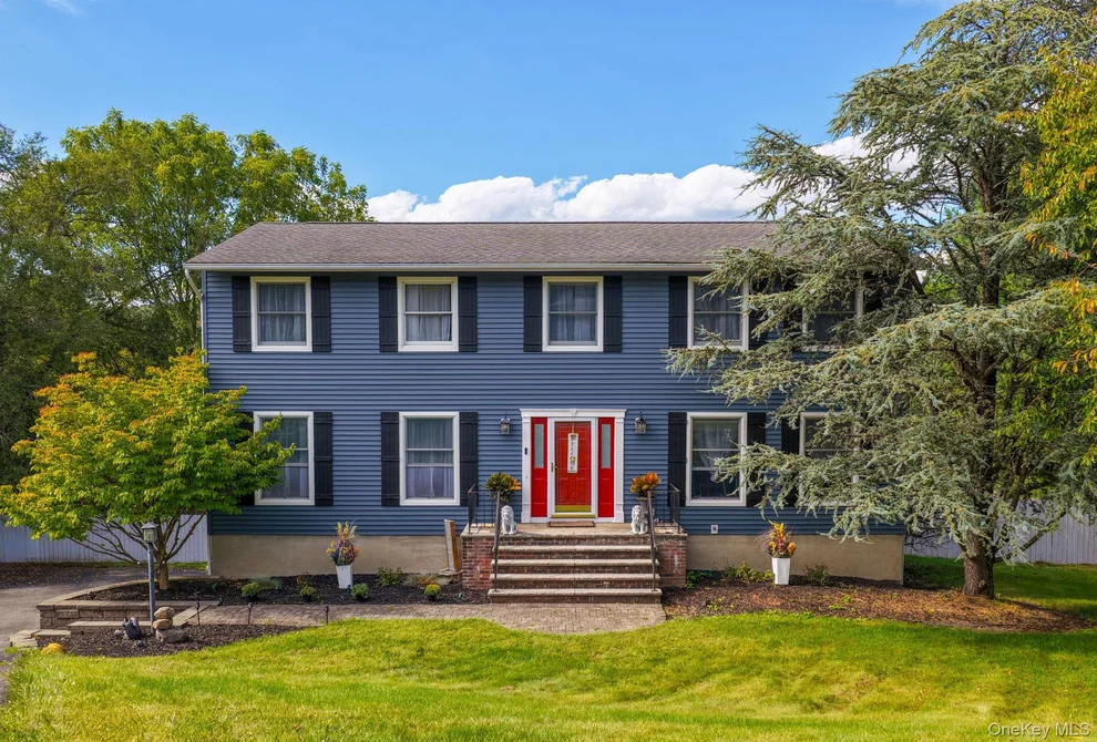Unit for sale at 2 Dawn Court, Chester Town, NY 10918