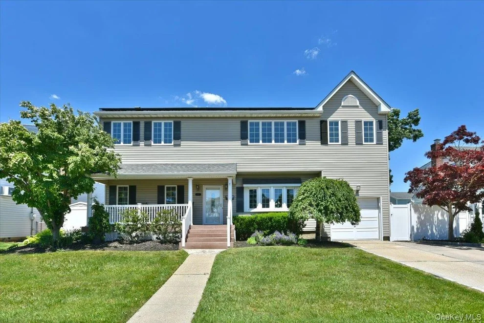 Unit for sale at 167 N Suffolk Avenue, Oyster Bay, NY 11758