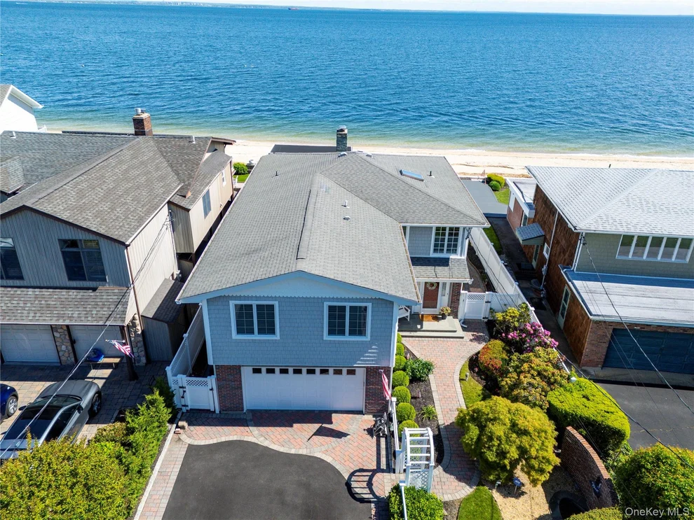 Unit for sale at 19 Oak Shore Drive, Oyster Bay, NY 11709