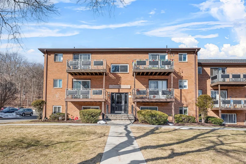 Unit for sale at 34 Tanager Road, Monroe, NY 10950