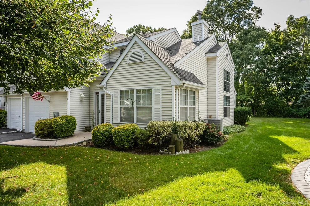 Unit for sale at 14 Mystic Circle, Islip, NY 11706