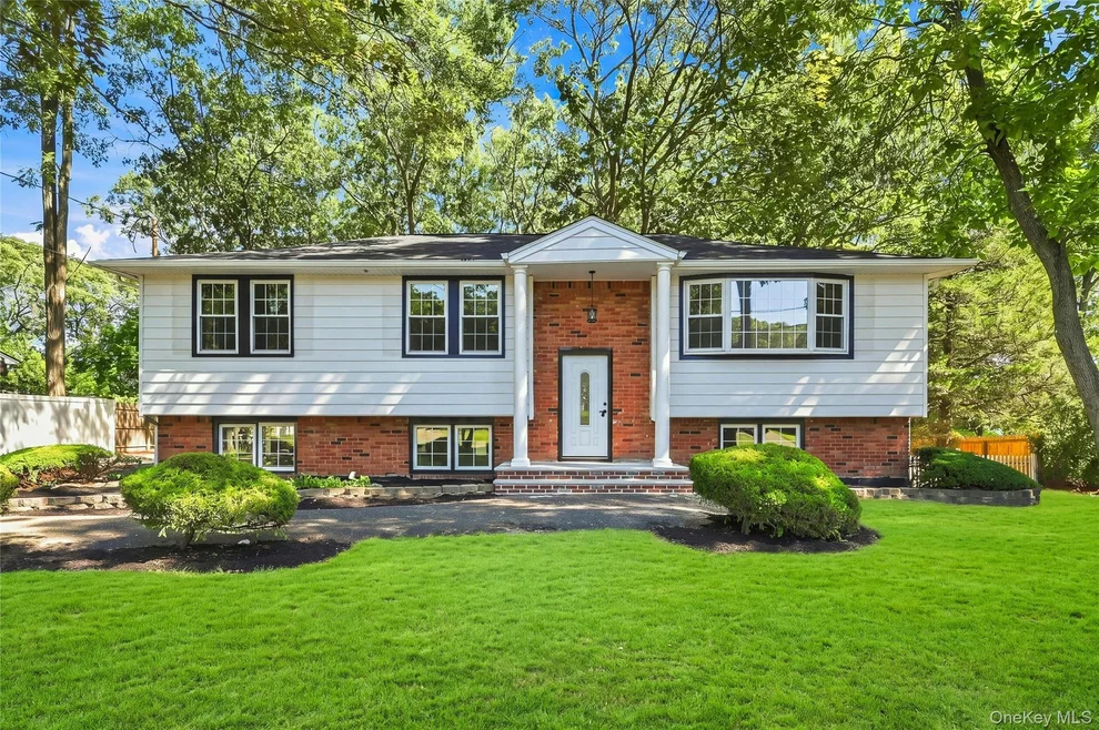 Unit for sale at 147 Pauls Path, Brookhaven, NY 11727