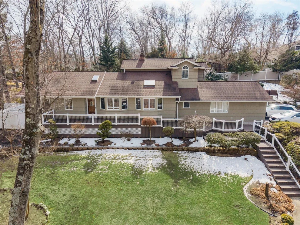 Unit for sale at 94 Lone Oak Path, Smithtown, NY 11787