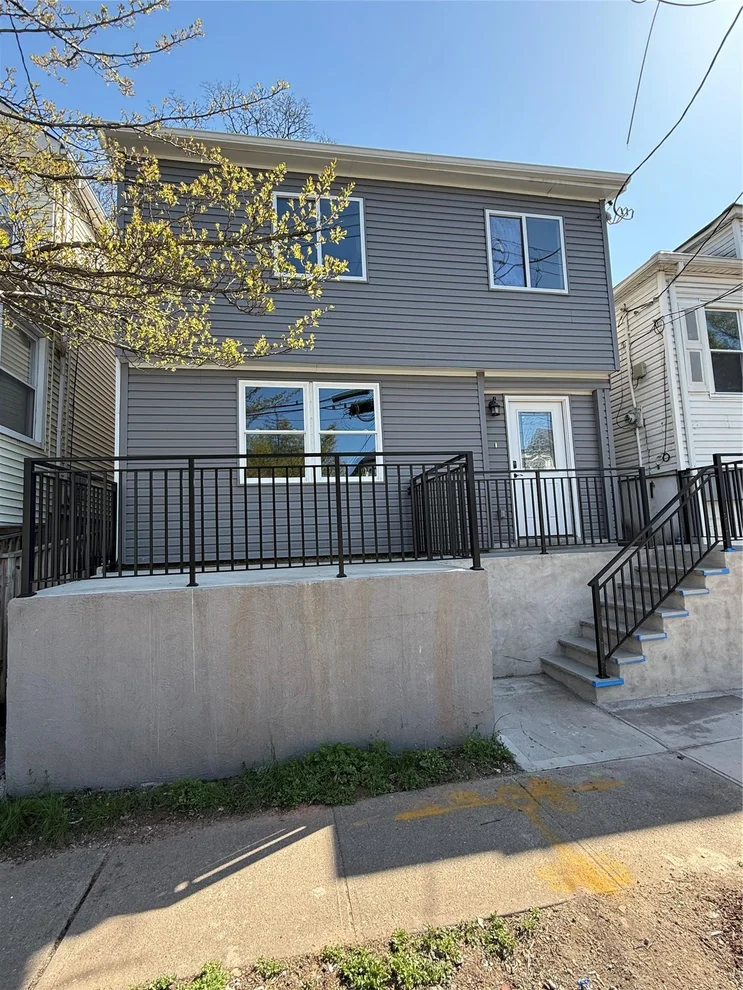Unit for sale at 119 Osgood Avenue, New York, NY 10304