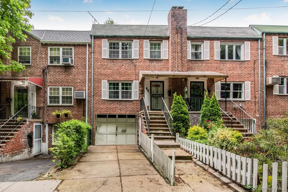 Unit for sale at 88 Parkway North, Yonkers, NY 10704