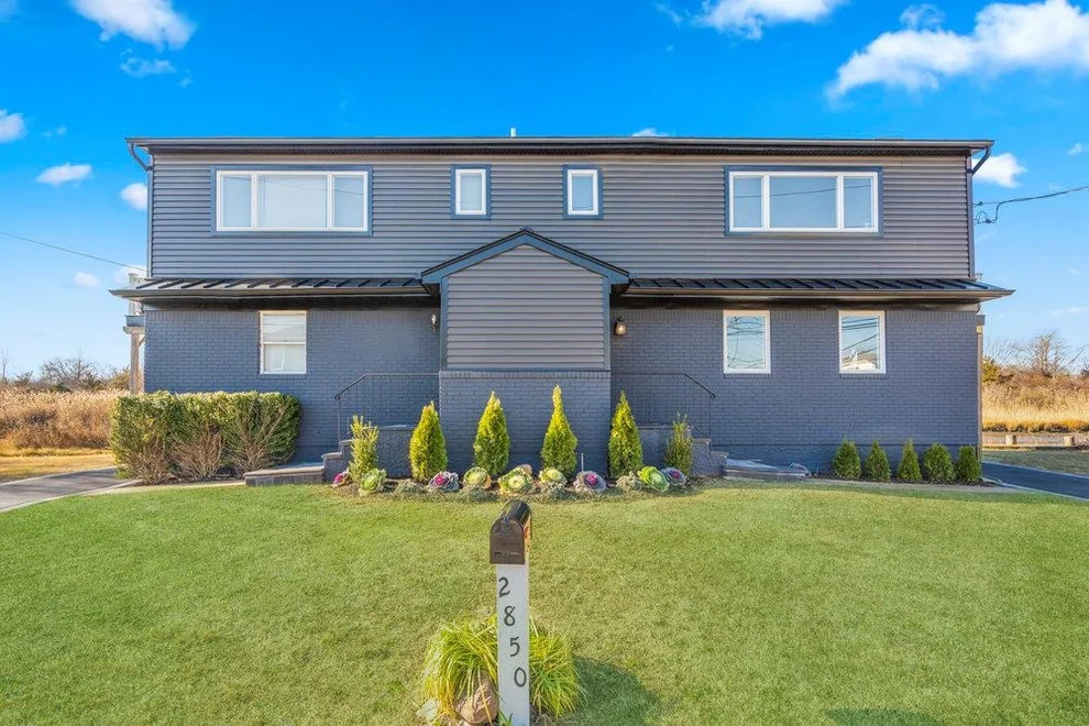 Unit for sale at 2850 Shore Road, Hempstead, NY 11783