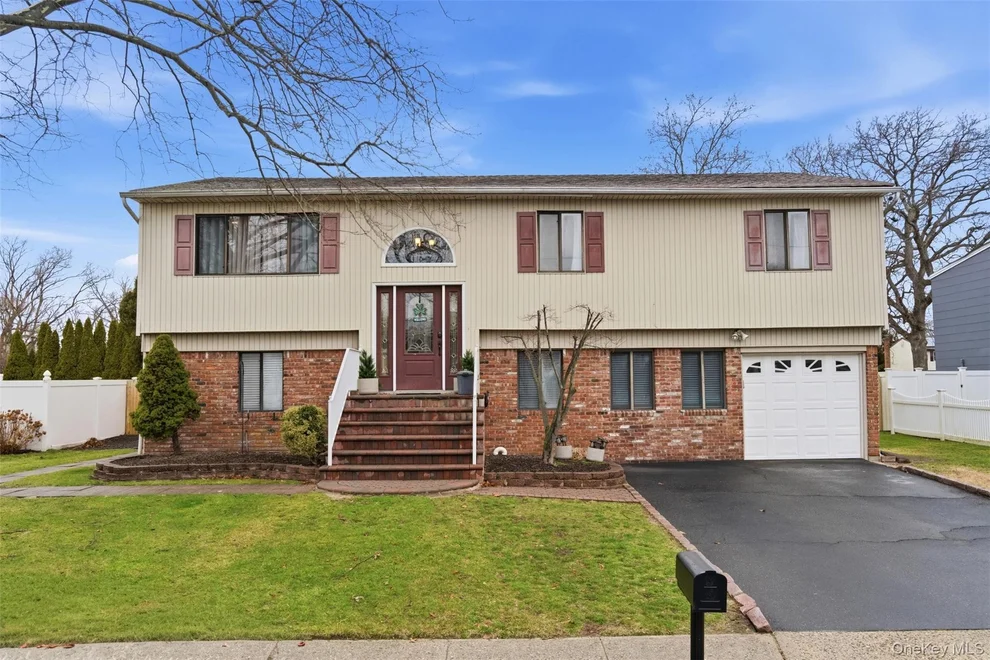 Unit for sale at 17 Westminster Lane, Islip, NY 11795