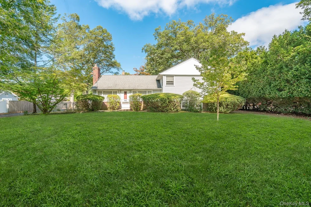Unit for sale at 83 Sunrise Lane, Smithtown, NY 11787