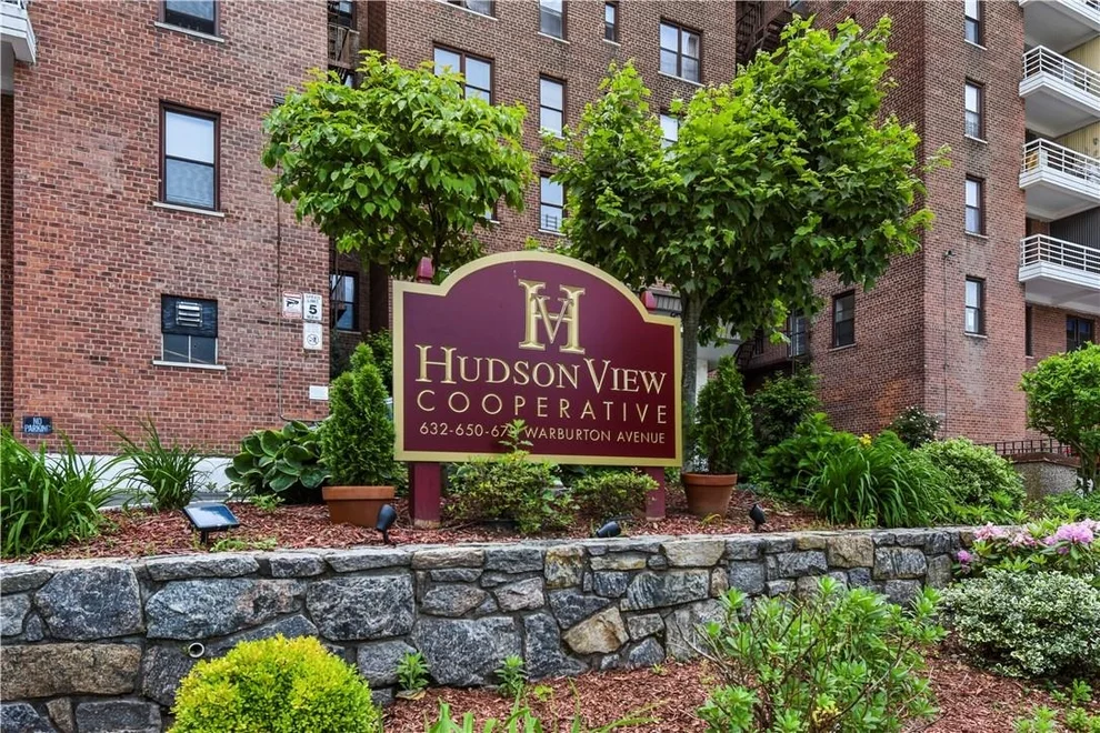 Unit for sale at 678 Warburton Avenue, Yonkers, NY 10701