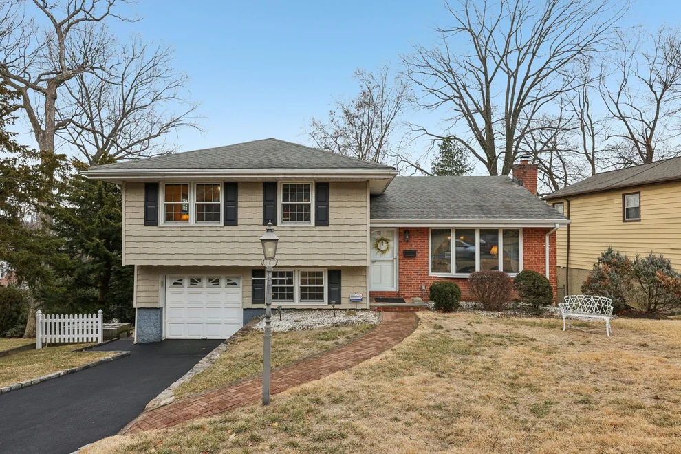 Unit for sale at 14 Hardy Place, Yonkers, NY 10703