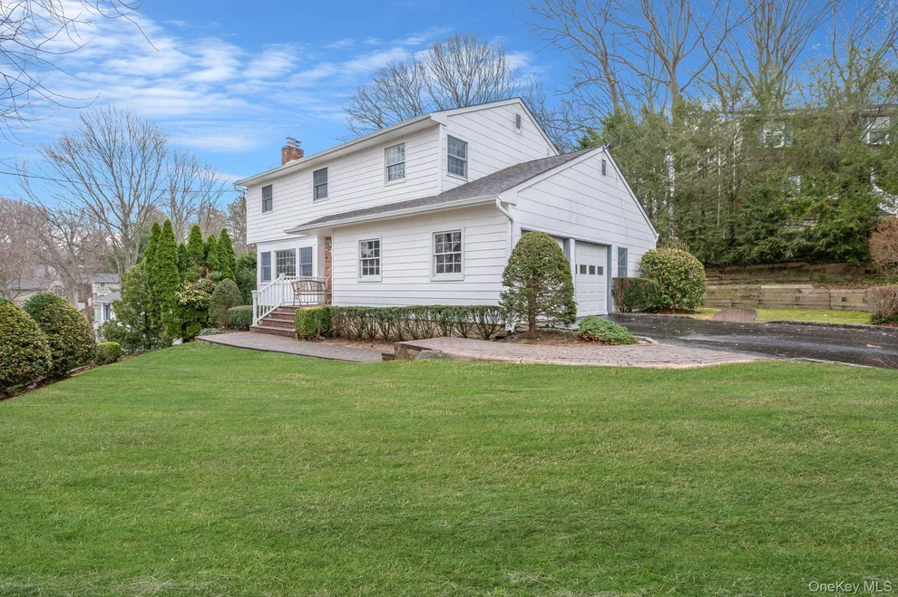 Unit for sale at 7 Spruce Court, Huntington, NY 11743