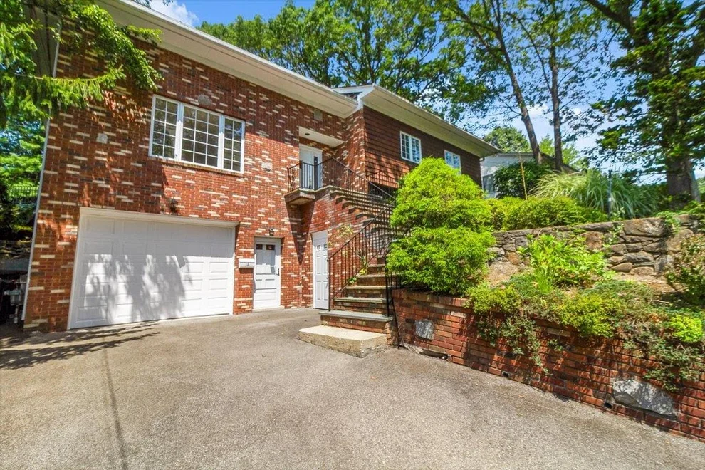 Unit for sale at 12 Clifford Place, Harrison, NY 10528