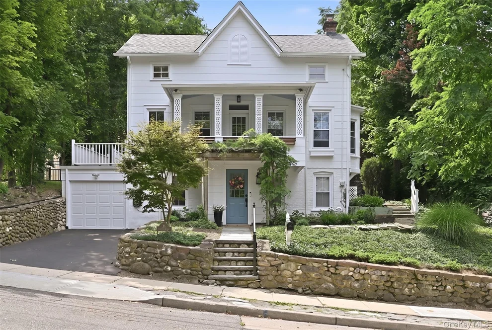 Unit for sale at 18 Washington Place, Huntington, NY 11768