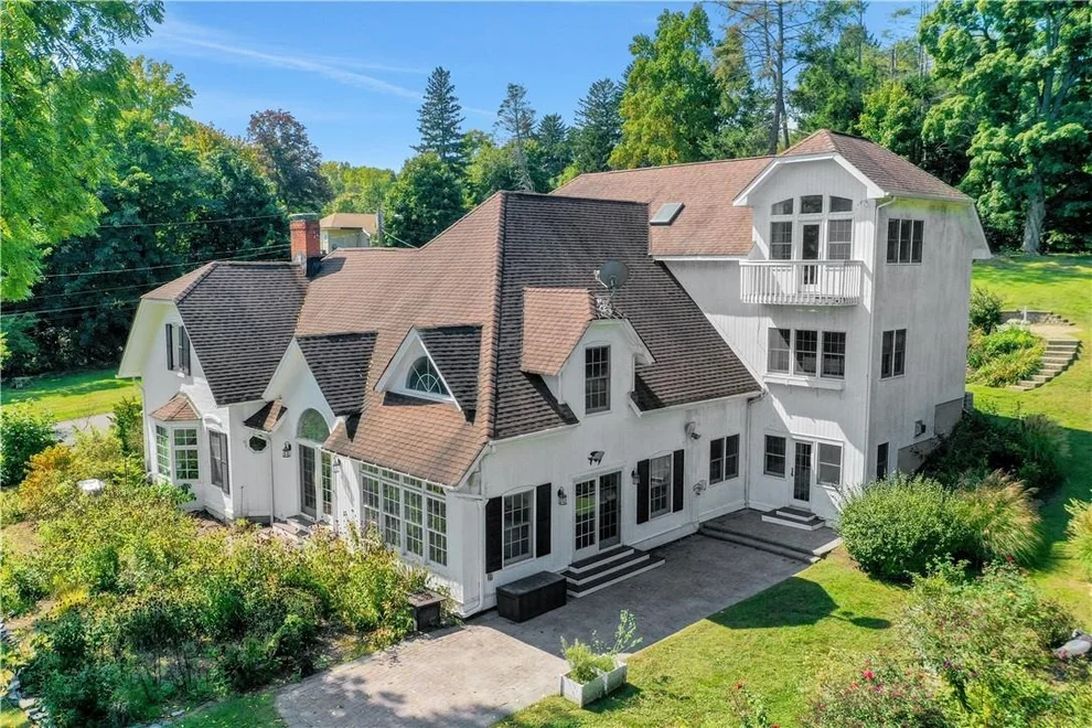 Unit for sale at 18 Downing Avenue, Newburgh (Town), NY 12550
