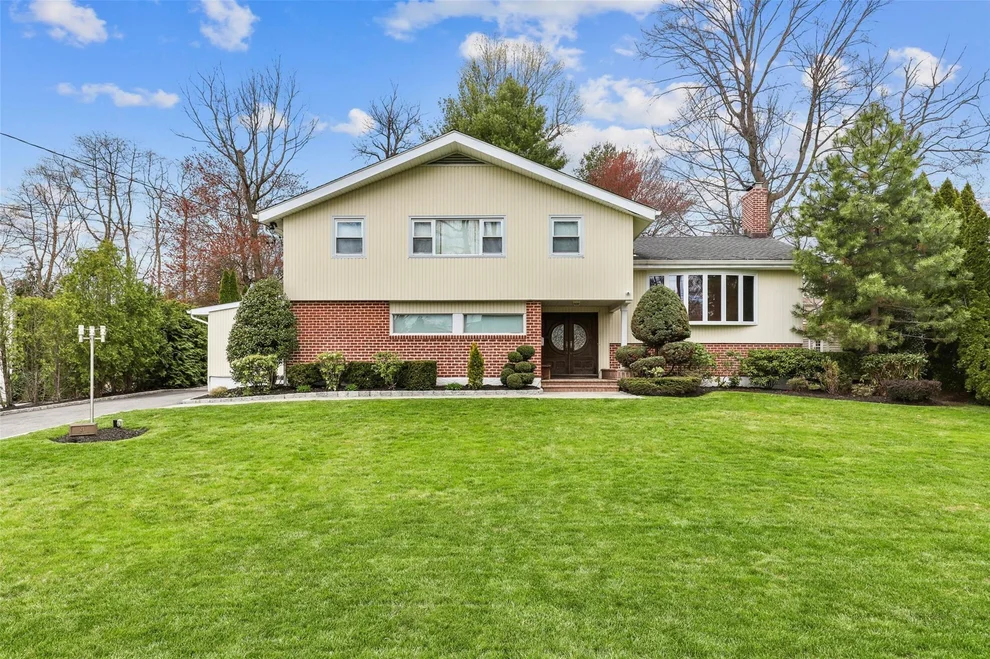 Unit for sale at 21 Dell Drive, Eastchester, NY 10709