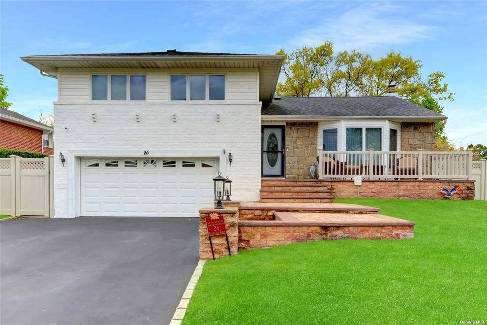 Unit for sale at 26 Florgate Road, Oyster Bay, NY 11735