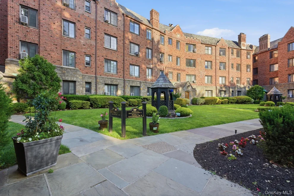 Unit for sale at 914 Wynnewood Road, Pelham, NY 10803