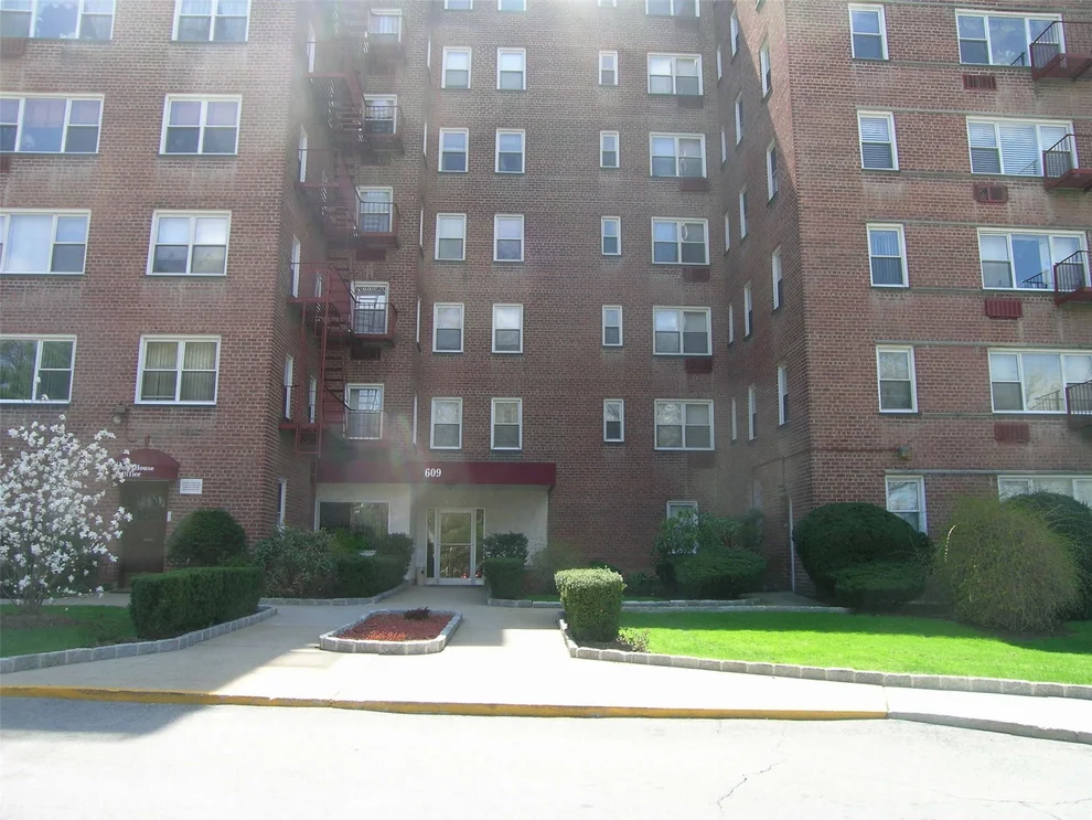 Unit for sale at 609 Palmer Road, Yonkers, NY 10701
