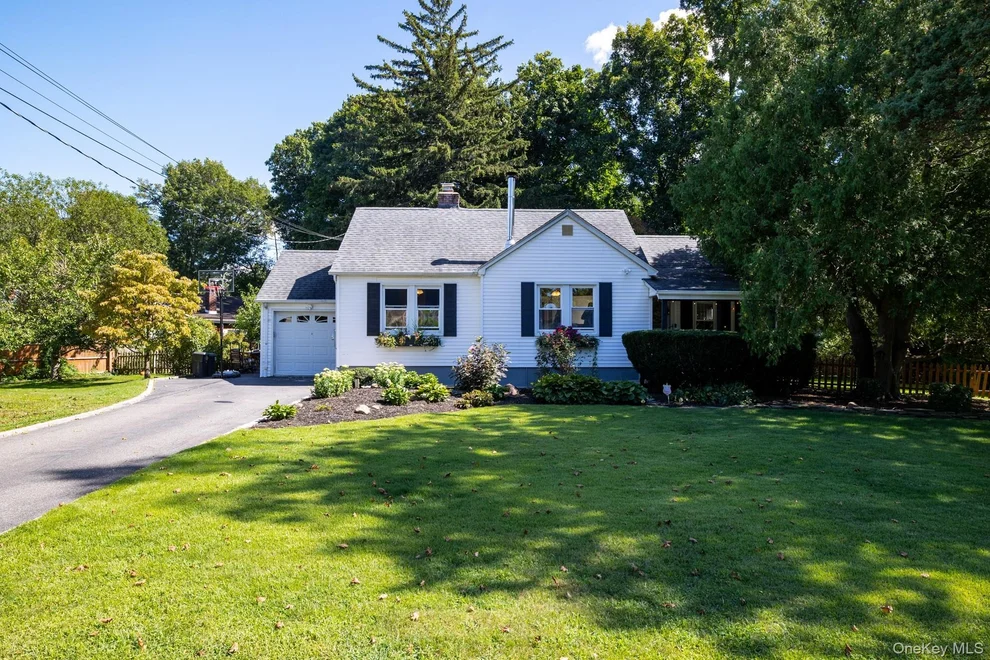 Unit for sale at 12 Ingersoll Street, Huntington, NY 11746