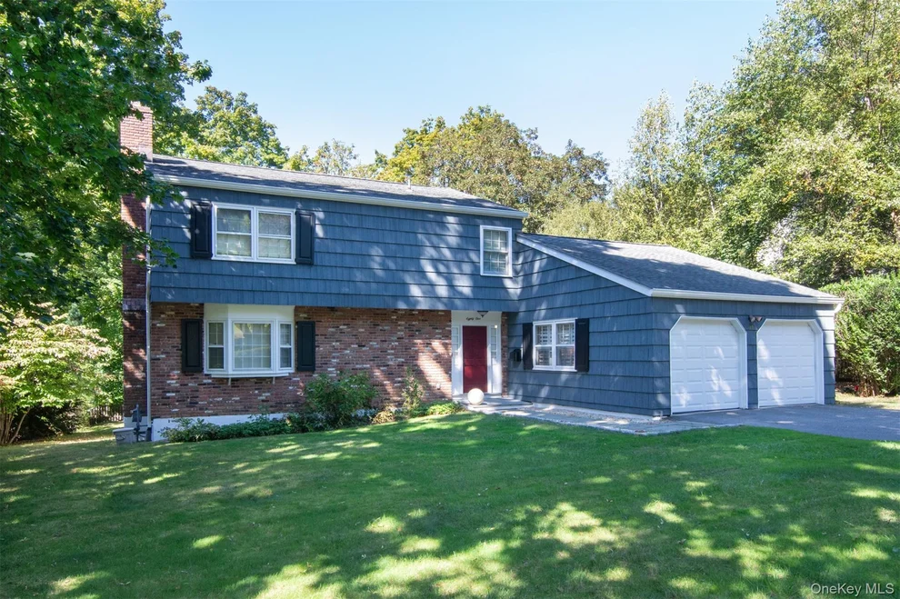 Unit for sale at 81 N Broadway, Greenburgh, NY 10533