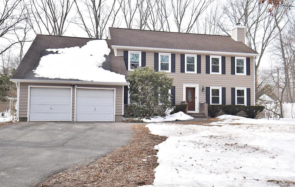 Unit for sale at 338 Pond Path, Brookhaven, NY 11733