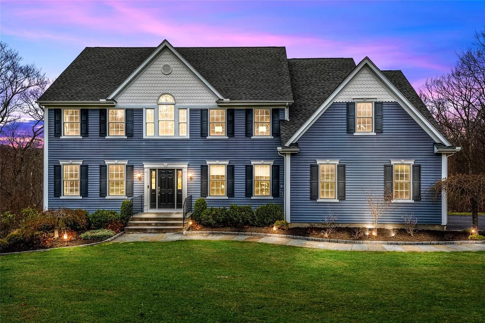 Unit for sale at 23 Radnor Lane, Carmel, NY 10541